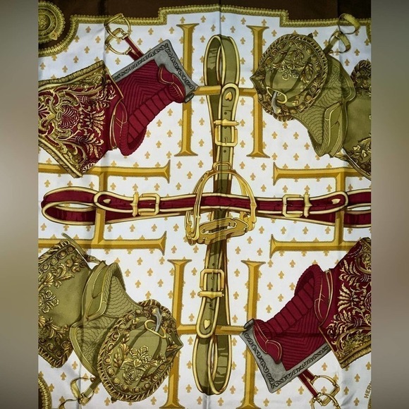 Hermès Vintage “Selles A Housse” 100% Silk Scarf 90cm Square - Picture 2 of 11